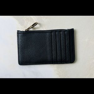 Black Vertical Card Case - Universal Thread